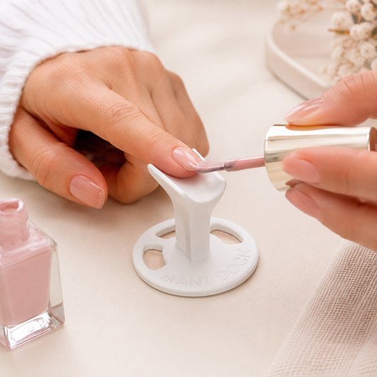 Nail Dock – Manikür ve Pedikür Parmak Destek Standı